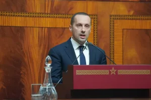 الأطباء ينتظرون الإفراج عن مستحقاتهم المالية بعد مرور سنوات  رغم استيفائهم الشروط القانونية والإدارية