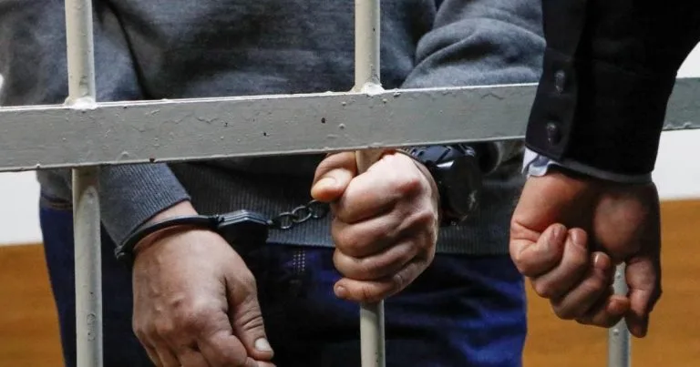 الوكيل العام بفاس يحيل حارس أمن على الجنايات بتهمة سرقة حواسيب مدارس الريادة