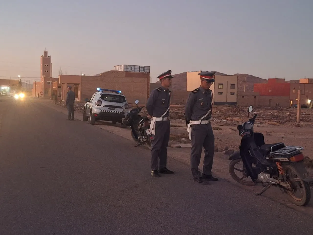 ورزازات :     الدرك الملكي بتازناخت يطلق حملة أمنية واسعة لضمان سلامة المحيط المدرسي