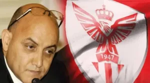 غضب جماهيري بعد جمع عام سرّي لرئيس الاتحاد البيضاوي يثير تساؤلات حول شرعية القرارات