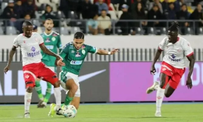 الدار البيضاء على موعد مع “الديربي الكبير” بين الرجاء والوداد