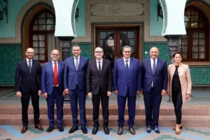 المغرب يوقع اتفاقية استراتيجية مع رونو لتعزيز صناعة السيارات والتحول نحو التنقل المستدام