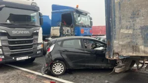 حادث مأساوي عند مدخل الجديدة يودي بحياة شخص ويصيب آخرين جراء اصطدام شاحنات وسيارات