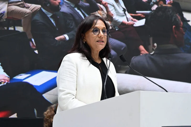 آمنة بوعياش تتوج بوسام الاستحقاق المهني في مدريد تقديرا لمسارها الحقوقي