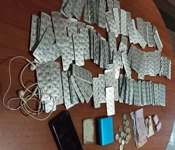 توقيف شاب بتهمة حيازة وترويج المخدرات بطنجة بعد عملية أمنية محكمة