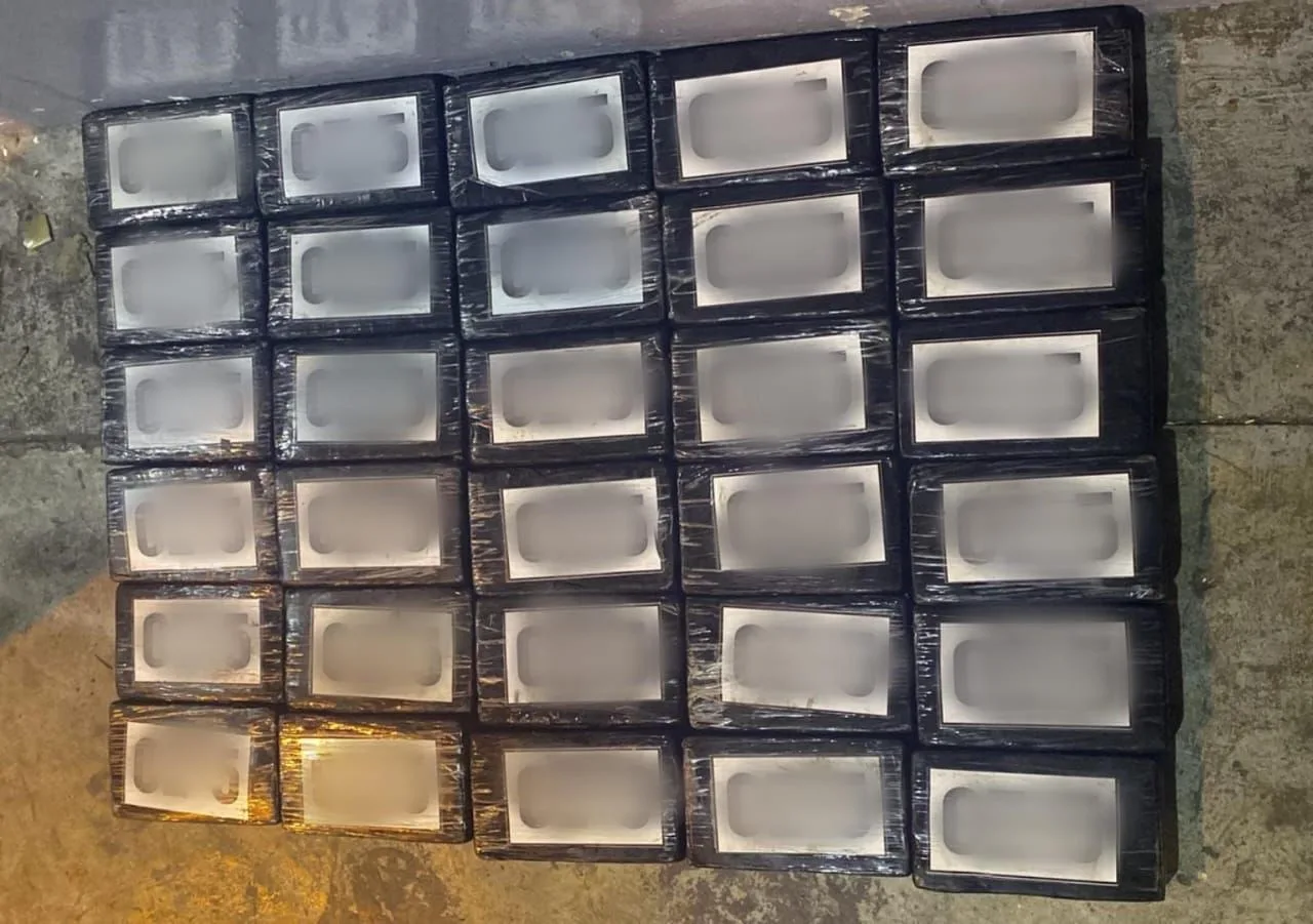 حجز 33 كيلوغراما من الكوكايين الخام بميناء طنجة المتوسط