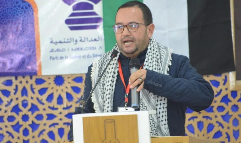 رئيس فريق العدالة والتنمية بفاس ينتقد تدبير المجلس الجماعي ويتهم الرئيس بالارتجالية وسوء التسيير