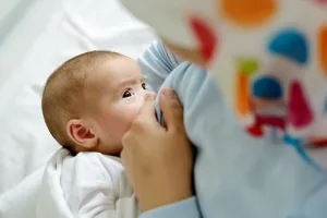 انطلاق النسخة الخامسة عشرة للحملة الوطنية للرضاعة الطبيعية لتعزيز صحة الأطفال