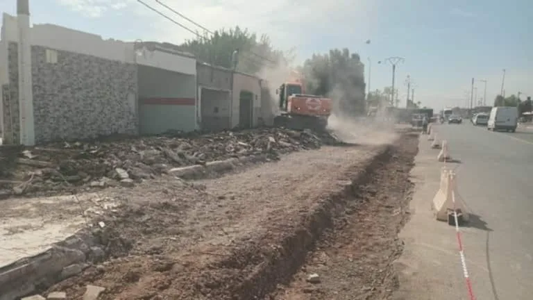 حملة كبرى لتنظيف الملك العمومي في منطقة الشريفية بمراكش