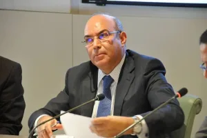 غياث: الحكومة نجحت في الاختيارات الكبرى رغم بعض التراجع في التواصل