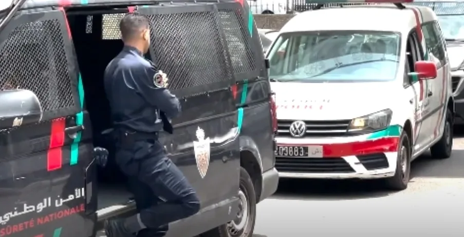 التحقيق مع شرطيين قاما بتصرفات غير قانونية
