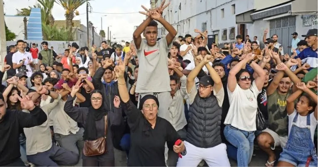 الناظور – الدريوش- الحسيمة … صمت الشوارع في ظل إحتجاجات جيل “زيد 212” مقارنة بمدن المملكة بسبب هجرة 220 ألف شاب في ظرف خمس سنوات