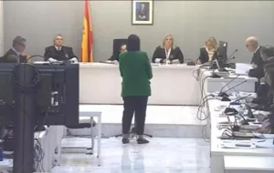 القضاء الإسباني يواصل محاكمة المغربي ياسين كانجا قاتل قس في كنيسة :    الأمن يؤكد “تطرفاً سريعاً” قبل هجوم الجزيرة الخضراء