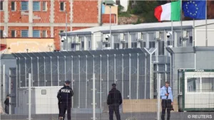 فرار هوليودي لشاب مغربي من قلب محكمة إيطالية خلال جلسة محاكمته في قضية عنف جنسي
