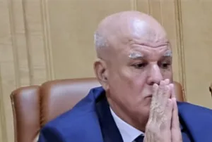 الرئيس العزاوي يشتكي عضوا معارضا … جدل سياسي ساخن داخل مجلس جماعة وجدة بعد مداخلة نارية !