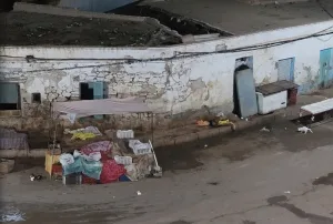 الناظور – سوق “أشوماي” :     بين الخطاب الجماعي والتطبيق … حين يتحول الطريق إلى سوق عشوائي والمسؤول في غياب تام !