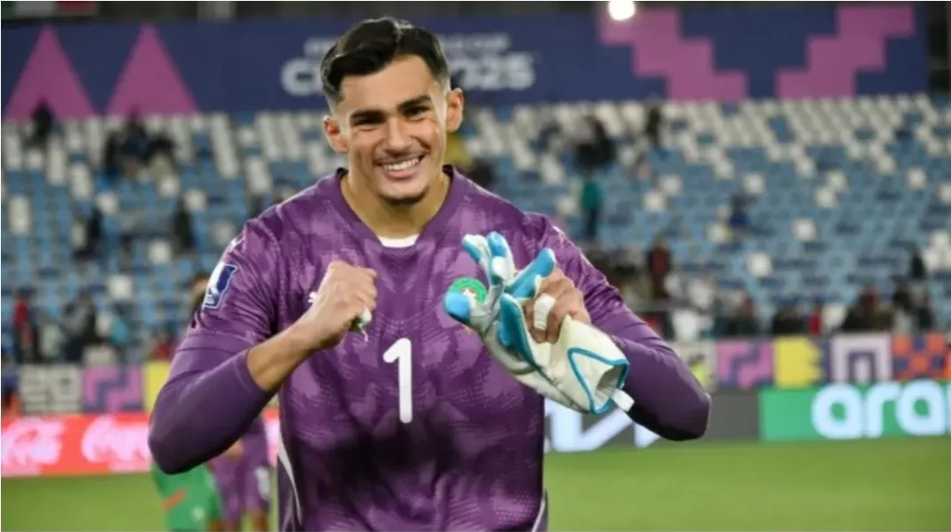 قبل مباراة النهائي للتتويج بمونديال الشباب … الحارس المغربي بنشاوش :  غيابي مؤلم وثقتي كبيرة للفوز على الأرجنتين
