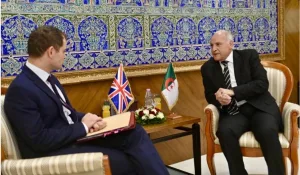 الجزائر تحاول التأثير على بريطانيا لتغيير موقفها من قضية الصحراء المغربية