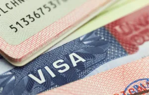 سفارة واشنطن بالرباط توضح أسباب تأخر منح تأشيرة الإقامة للمغاربة