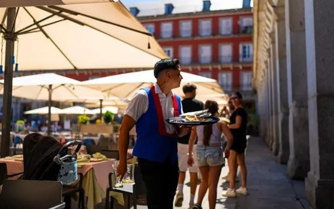 أغلبهم مغاربة ثم أمريكا اللاتينية فآسيا … إسبانيا تسجل 600 ألف مهاجر جديد في عام واحد !