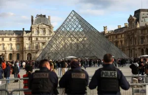 فضيحة سرقة اللوفر التي هزت فرنسا … الحكومة تتحرك بخطّة أمنية عاجلة قبل نهاية السنة