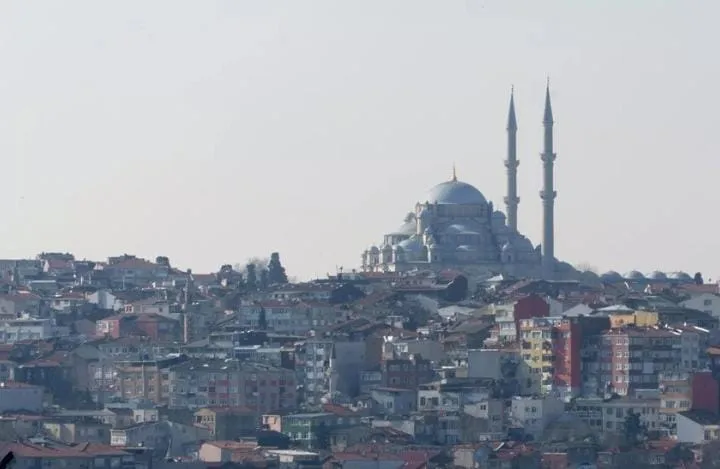 زلزال قوي يضرب غرب تركيا ويهزّ إسطنبول دون خسائر تذكر