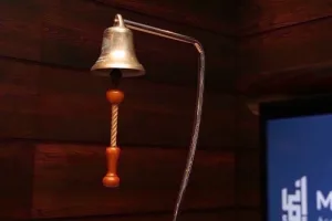 بورصة الدار البيضاء تفتح على تراجع طفيف في مؤشرها الرئيسي