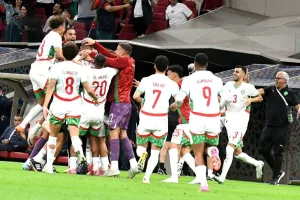 أسود الأطلس يعادلون الرقم القياسي العالمي بانتصارهم الخامس عشر توالياً