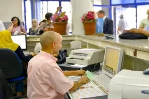 تقاعد جماعي لموظفي الدولة يطرح تحديات استراتيجية أمام الوظيفة العمومية