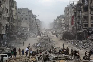 إعادة إعمار غزة تتطلب 70 مليار دولار وقد تستغرق عقوداً