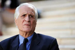 رحيل الدبلوماسي الجزائري أحمد طالب الإبراهيمي عن 93 عاماً