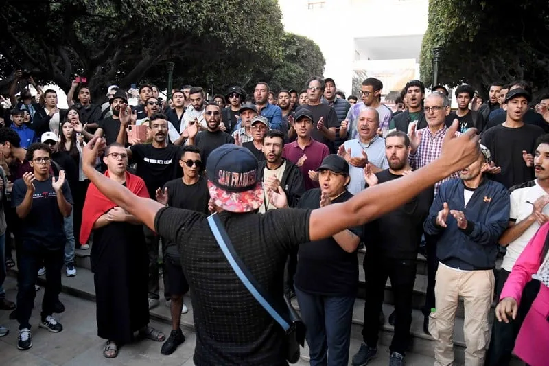 جيل “زد” بين المطالب المشروعة والانزلاقات الميدانية… جمعية حقوقية تدعو إلى الحوار والإصلاح