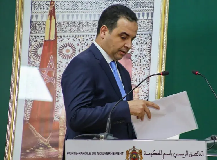 بايتاس يتجنب الظهور الإعلامي في مواجهة احتجاجات جيل Z