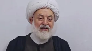 سوريا: مظاهرات في اللاذقية وطرطوس تطالب باللامركزية وإطلاق المعتقلين وسط انتشار أمني مكثف