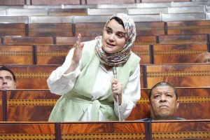 زينب السيمو تدافع عن السياسات الاجتماعية للحكومة وتبرز إنجازاتها التنموية