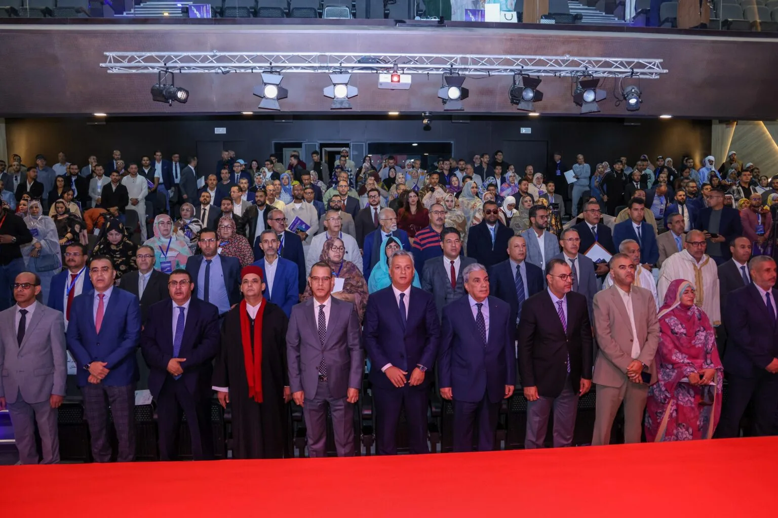 إطلاق القافلة الجهوية لدعم المقاولات الصغيرة والمتوسطة من طانطان لتعزيز الاستثمار والتنمية الاقتصادية