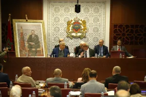 الأغلبية بمجلس النواب تقترح تعزيز الشفافية وتشديد شروط الترشح في مشروع القانون التنظيمي