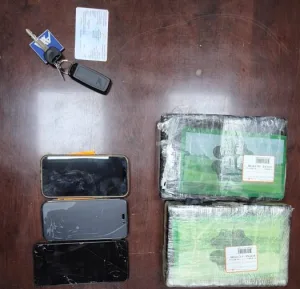 طنجة: توقيف مروّج مخدرات خطير وحجز كوكايين يناهز الكيلوغرامين