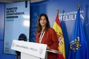 أزمة النقل تشعل انتقادات في مليلية تجاه الحكومة المركزية