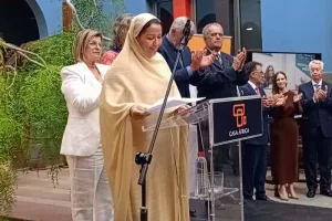 محكمة إسبانية تقضي بتعويض موظف مغربي بعد تعرضه للعنف الوظيفي على يد فتيحة الكموري قنصلة المغرب بـجزر الكناري الإسبانية