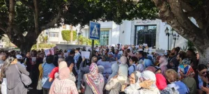 الجامعة الوطنية للصحة تحتج أمام وزارة الصحة: “مركزية الأجور خط أحمر”