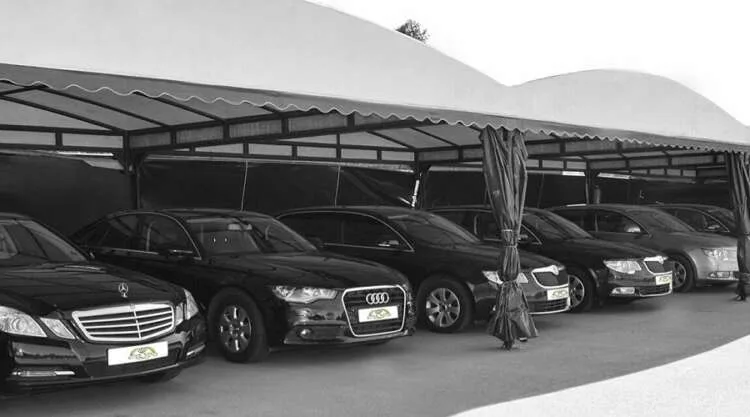 تحقيق إداري يكشف اختلالات صفقات كراء السيارات الفارهة في جماعات مغربية