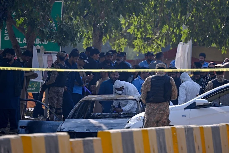 تفجير يهز إسلام أباد ويودي بحياة 12 شخصاً