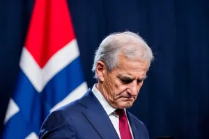 إسرائيل تمنع رئيس وزراء النرويج من دخول أراضيها