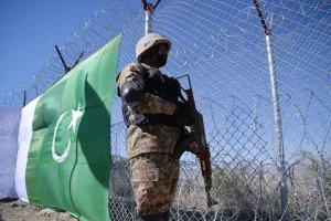 باكستان تطلق قذائف نحو الأراضي الأفغانية وسط استئناف مفاوضات الهدنة