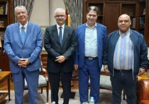 الدريوش :    إلتحاق الحركي الفاضيلي بحزب الاستقلال تفضح ضعف الفتاحي وتثير الجدل السياسي بالإقليم