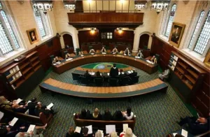 القضاء البريطاني :    وفاة رجل الأعمال أنتوني بارنز فر مراكش كانت بفعل حادث