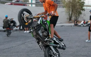 الدار البيضاء :      توقيف 30 شخصا وحجز 60 مركبة بسبب السياقات الاستعراضية الخطيرة