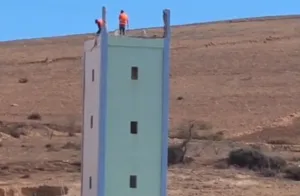 وجدة :     بالفيديو … هدم مسجد “أبي بكر الصديق” بجماعة بني خالد وسط استغراب الساكنة