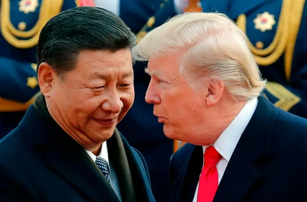 ترامب يقلب الطاولة على بكين:   “لقائي مع شي جين بينغ انتصارٌ ضخم لأمريكا والعالم”